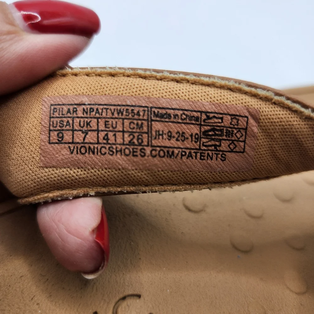 Women's Tan Vionic Pilar Platform Thong Sandals Size 9
